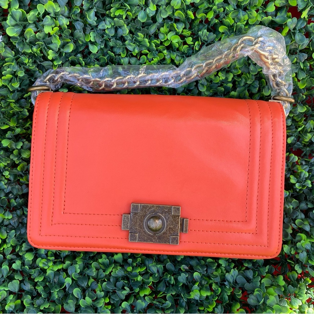 Donna Bella Designs Clutch Hand Bag Brand New Orange with Gold Chain